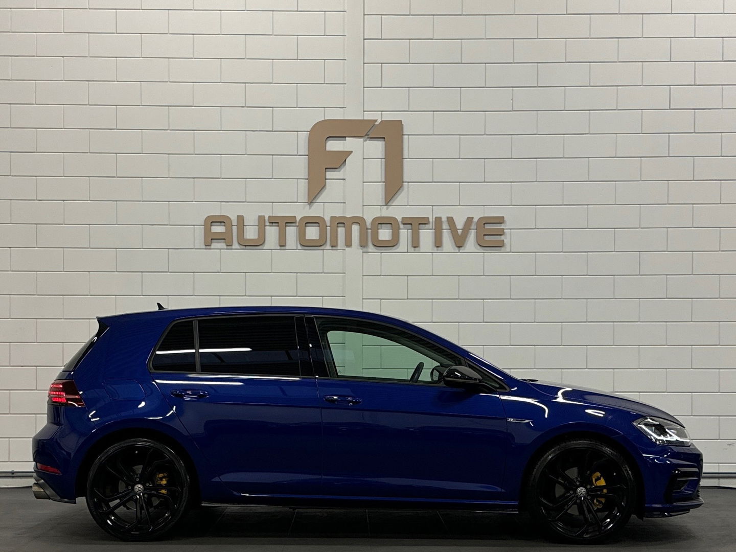Volkswagen Golf 1.5 TSI Highline R Line Camera|Massage|Dynaudio
