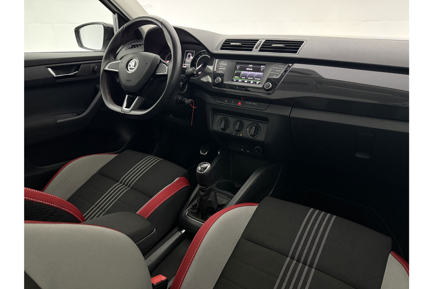 Škoda Fabia 1.2 TSI Monte Carlo Pano LED Clima Cruise 16''LMV