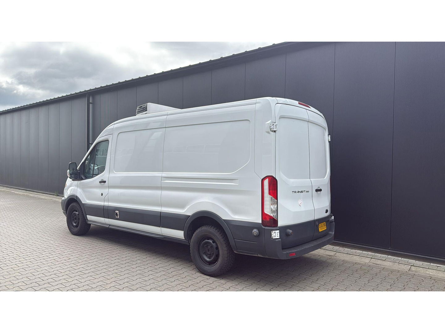 Ford Transit 3.7 V6 Automaat Benzine Camper Marge Koelauto koeler