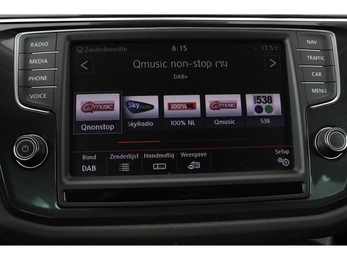 Volkswagen Tiguan 1.4 TSI Connected Series | Trekhaak | Carplay | Camera | Navigatie | Climate control | Park Assist | Climate control
