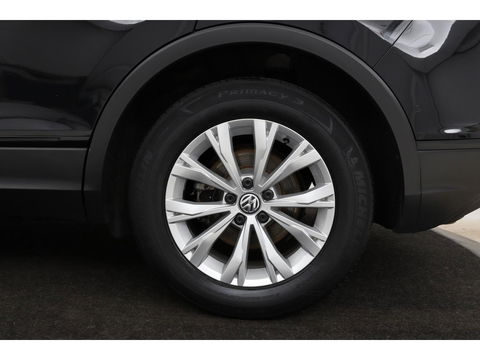 Volkswagen Tiguan 1.4 TSI Connected Series | Trekhaak | Carplay | Camera | Navigatie | Climate control | Park Assist | Climate control