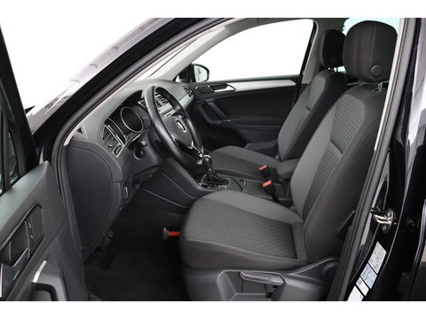 Volkswagen Tiguan 1.4 TSI Connected Series | Trekhaak | Carplay | Camera | Navigatie | Climate control | Park Assist | Climate control