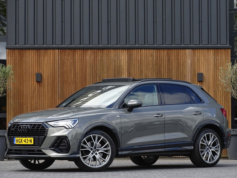 Audi Q3 45 TFSI 230PK Quattro / S-Line / B&O / Audi Exclusive / Matrix