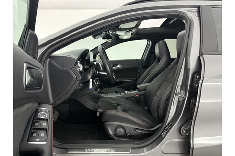 Mercedes-Benz GLA 180 AMG Night Upgrade Pano LED Camera Caplay Clima Cruise Navigatie PDC 19''LMV