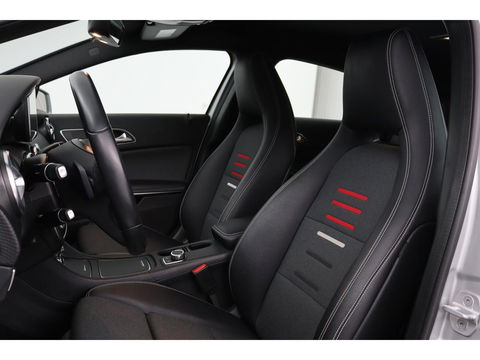 Mercedes-Benz A-Klasse 180 Ambition | Stoelverwarming | Full LED | Sportstoelen | Navigatie | Half leder | Park Assist | Cruise control | Airco | Bluetooth