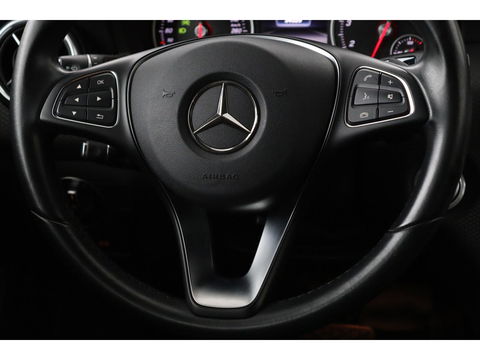 Mercedes-Benz A-Klasse 180 Ambition | Stoelverwarming | Full LED | Sportstoelen | Navigatie | Half leder | Park Assist | Cruise control | Airco | Bluetooth