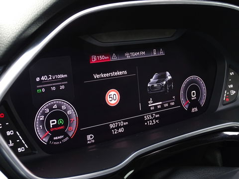 Audi Q3 45 TFSI 230PK Quattro / S-Line / B&O / Audi Exclusive / Matrix