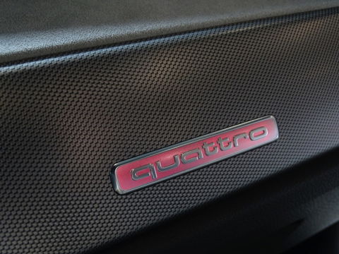 Audi Q3 45 TFSI 230PK Quattro / S-Line / B&O / Audi Exclusive / Matrix