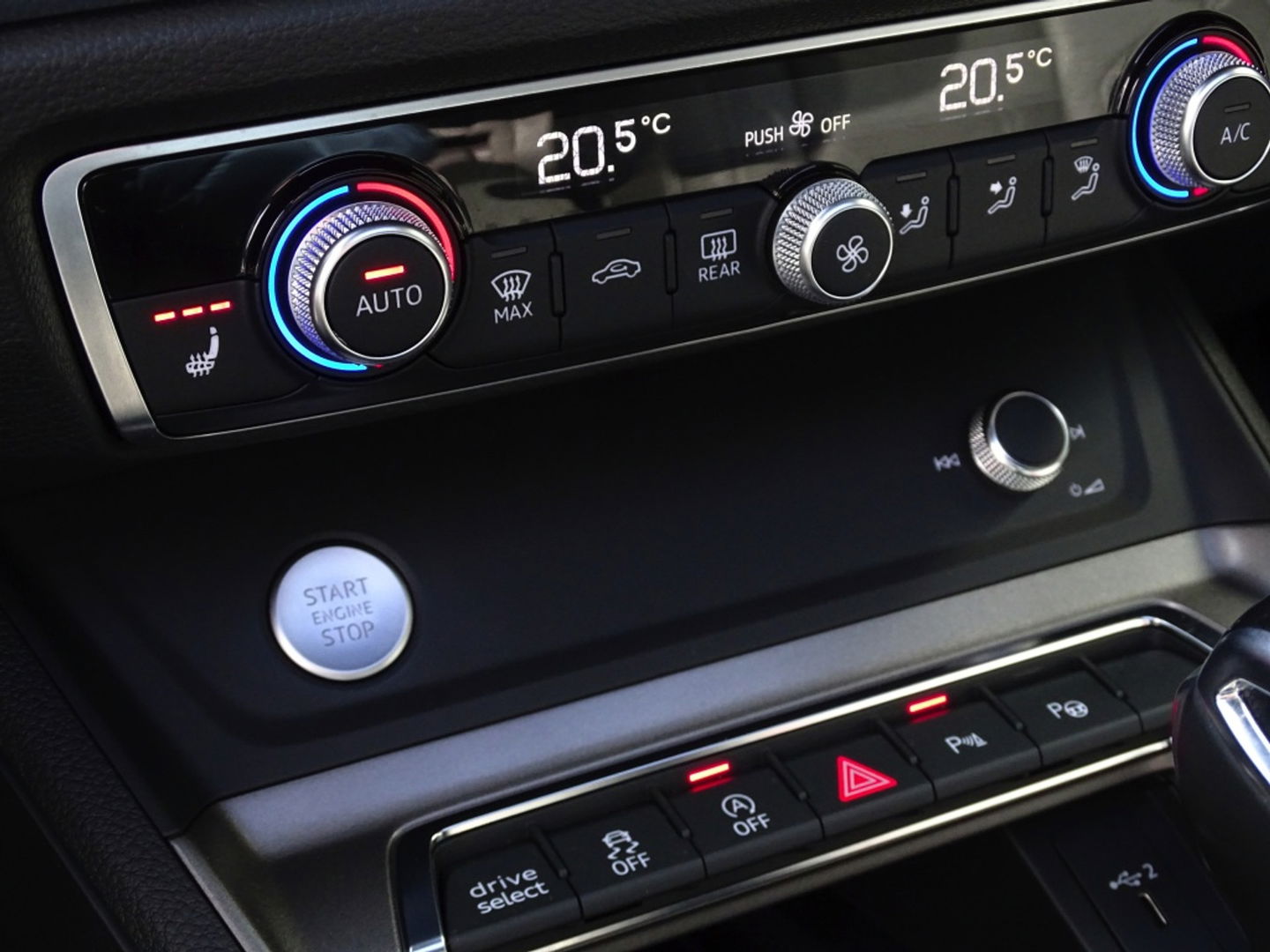 Audi Q3 45 TFSI 230PK Quattro / S-Line / B&O / Audi Exclusive / Matrix