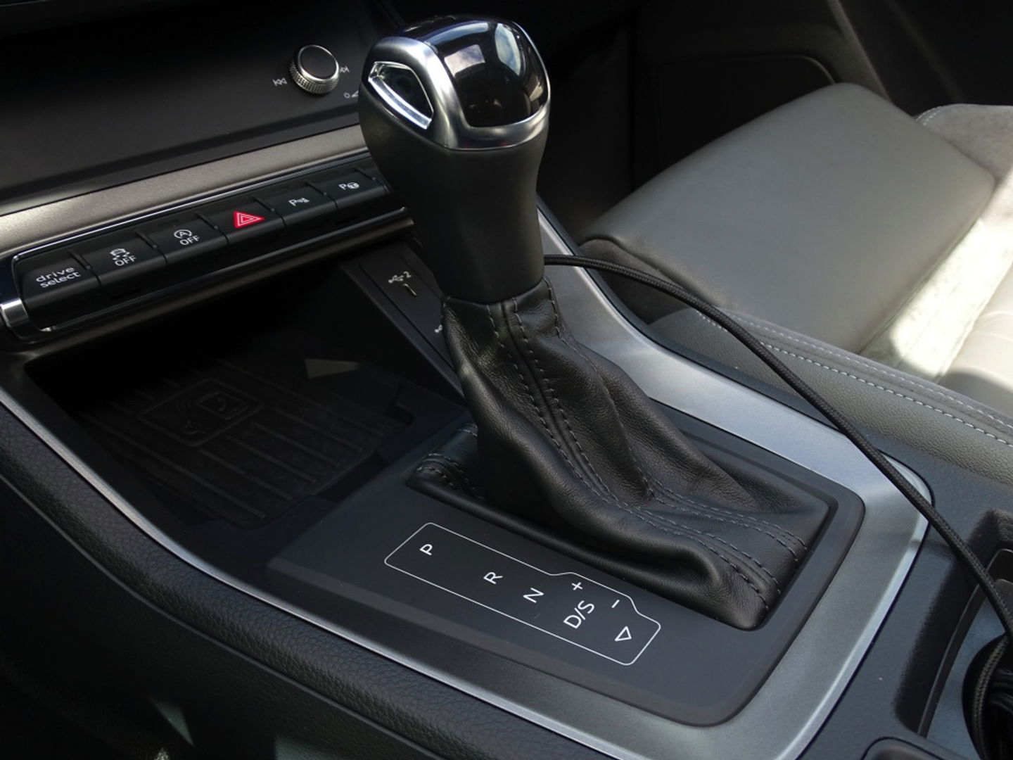 Audi Q3 45 TFSI 230PK Quattro / S-Line / B&O / Audi Exclusive / Matrix