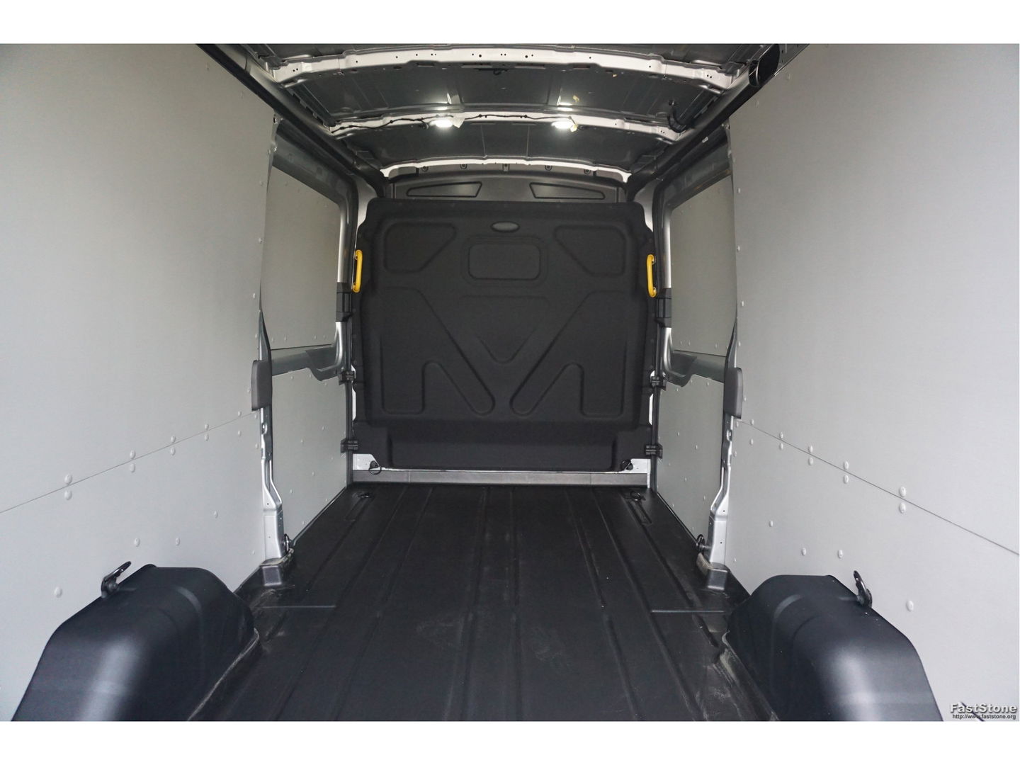 Ford Transit 350L L3H2 Limited AUT-8 165PK BPM VRIJ Navi, Adap. Cruise, 360° Cam, Trekhaak, 2x Schuifdeur!! NR. 245