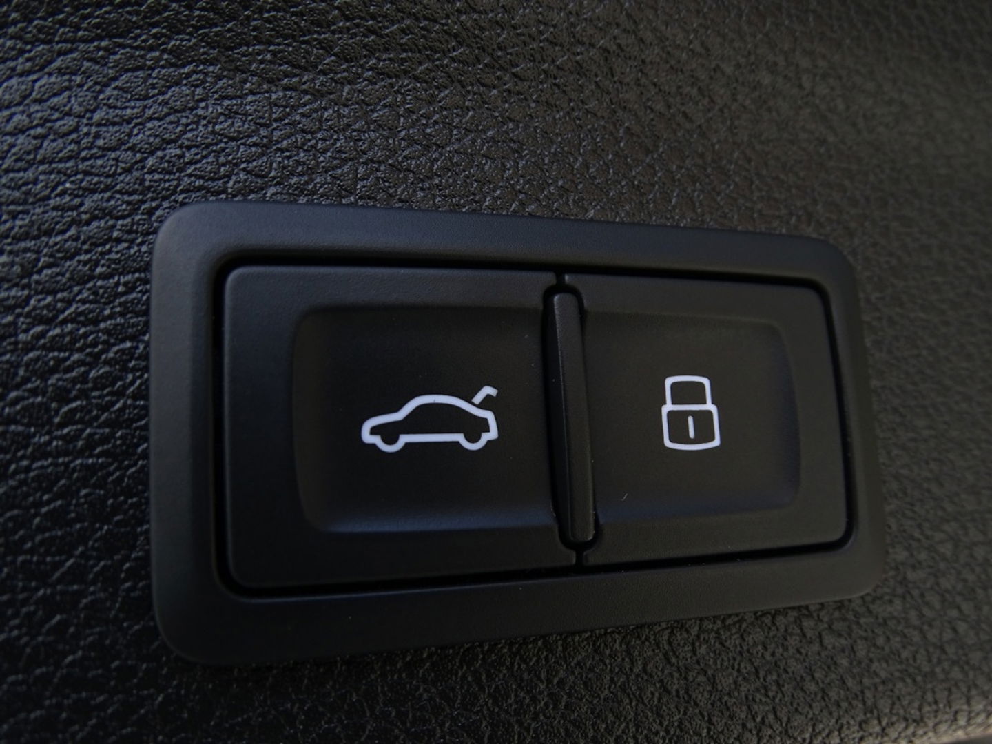 Audi Q3 45 TFSI 230PK Quattro / S-Line / B&O / Audi Exclusive / Matrix