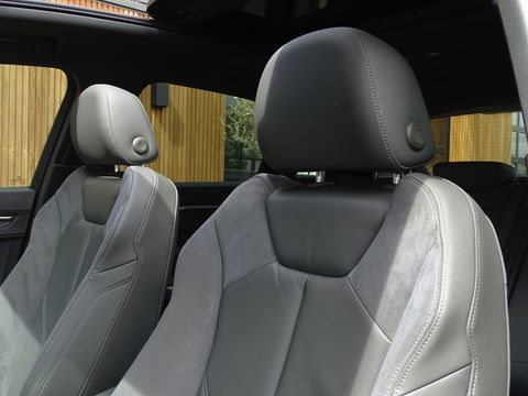 Audi Q3 45 TFSI 230PK Quattro / S-Line / B&O / Audi Exclusive / Matrix