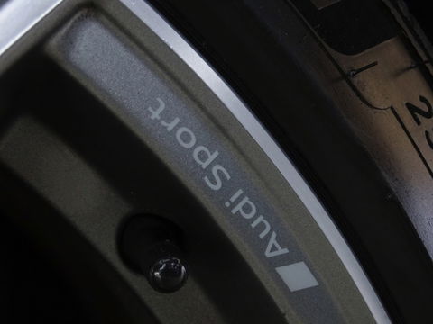 Audi Q3 45 TFSI 230PK Quattro / S-Line / B&O / Audi Exclusive / Matrix