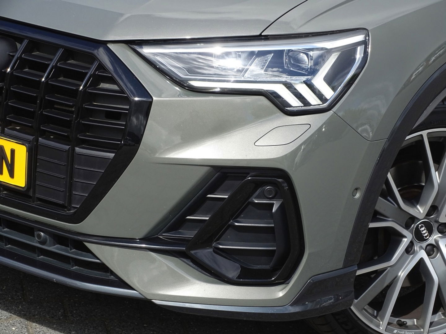 Audi Q3 45 TFSI 230PK Quattro / S-Line / B&O / Audi Exclusive / Matrix