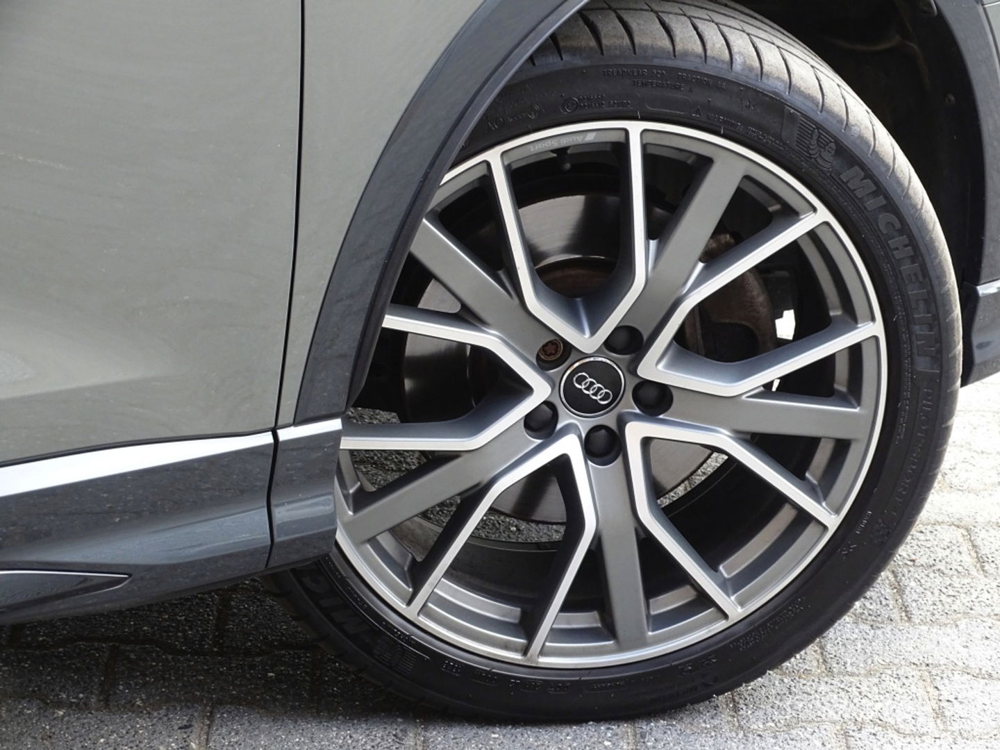 Audi Q3 45 TFSI 230PK Quattro / S-Line / B&O / Audi Exclusive / Matrix