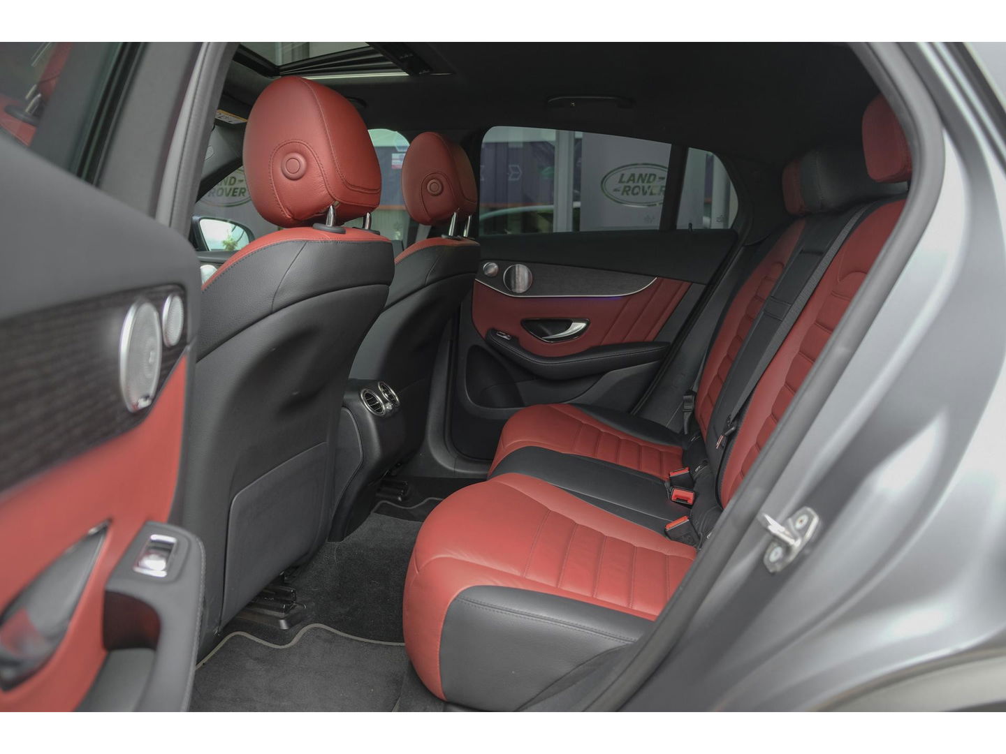 Mercedes-Benz GLC Coupé GLC200 AMG 197pk Schuifdak Magno matgrijs Digital cockpit Burmester Distronic+ Multibeam led Trekhaak 20" LMV NLauto