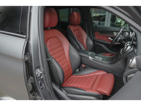 Mercedes-Benz GLC Coupé GLC200 AMG 197pk Schuifdak Magno matgrijs Digital cockpit Burmester Distronic+ Multibeam led Trekhaak 20" LMV NLauto