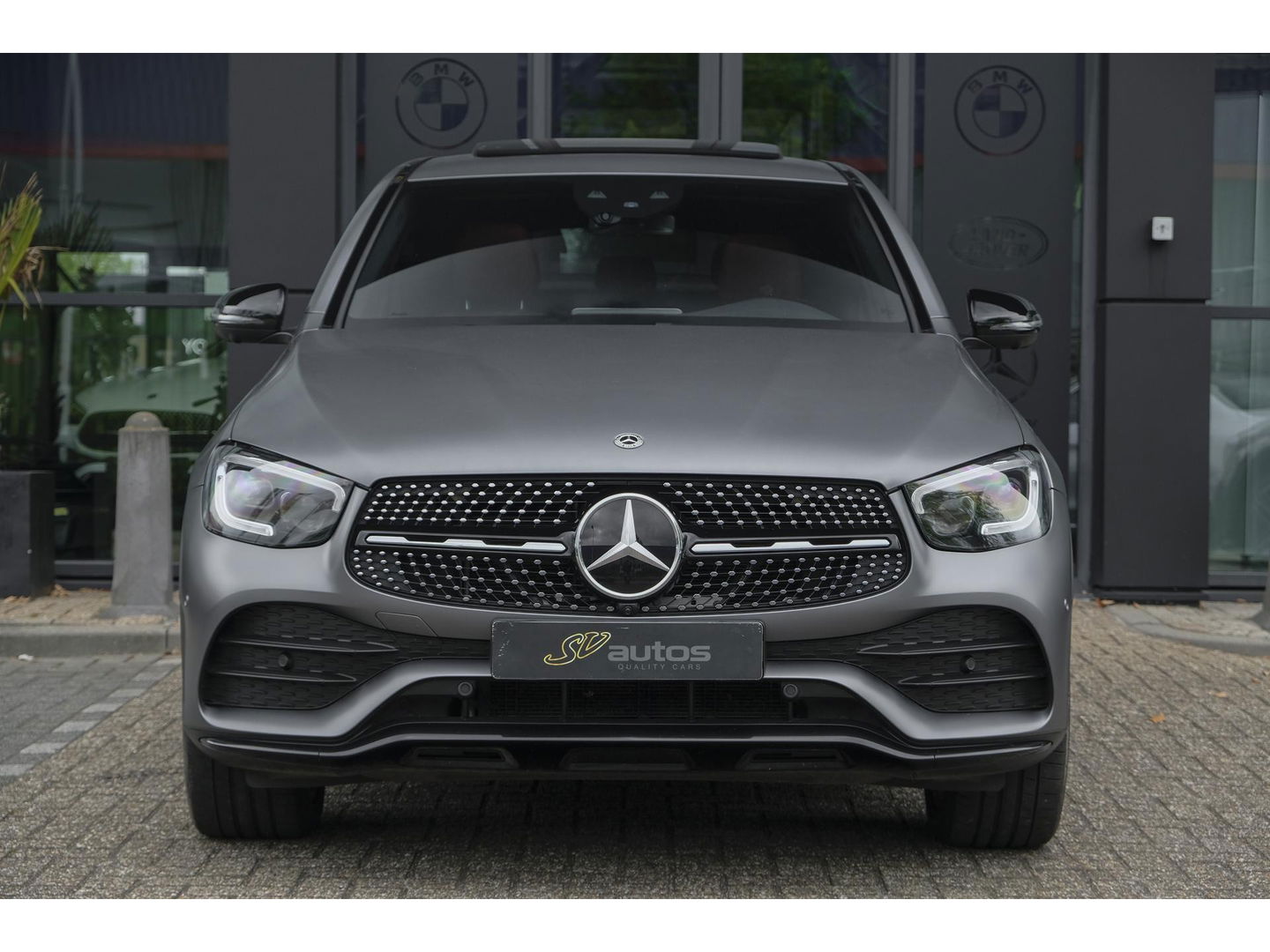 Mercedes-Benz GLC Coupé GLC200 AMG 197pk Schuifdak Magno matgrijs Digital cockpit Burmester Distronic+ Multibeam led Trekhaak 20" LMV NLauto