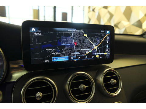 Mercedes-Benz GLC Coupé GLC200 AMG 197pk Schuifdak Magno matgrijs Digital cockpit Burmester Distronic+ Multibeam led Trekhaak 20" LMV NLauto