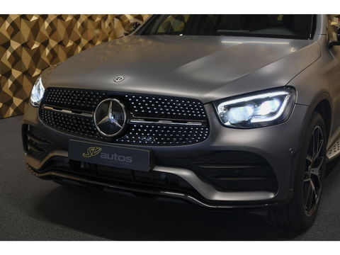 Mercedes-Benz GLC Coupé GLC200 AMG 197pk Schuifdak Magno matgrijs Digital cockpit Burmester Distronic+ Multibeam led Trekhaak 20" LMV NLauto