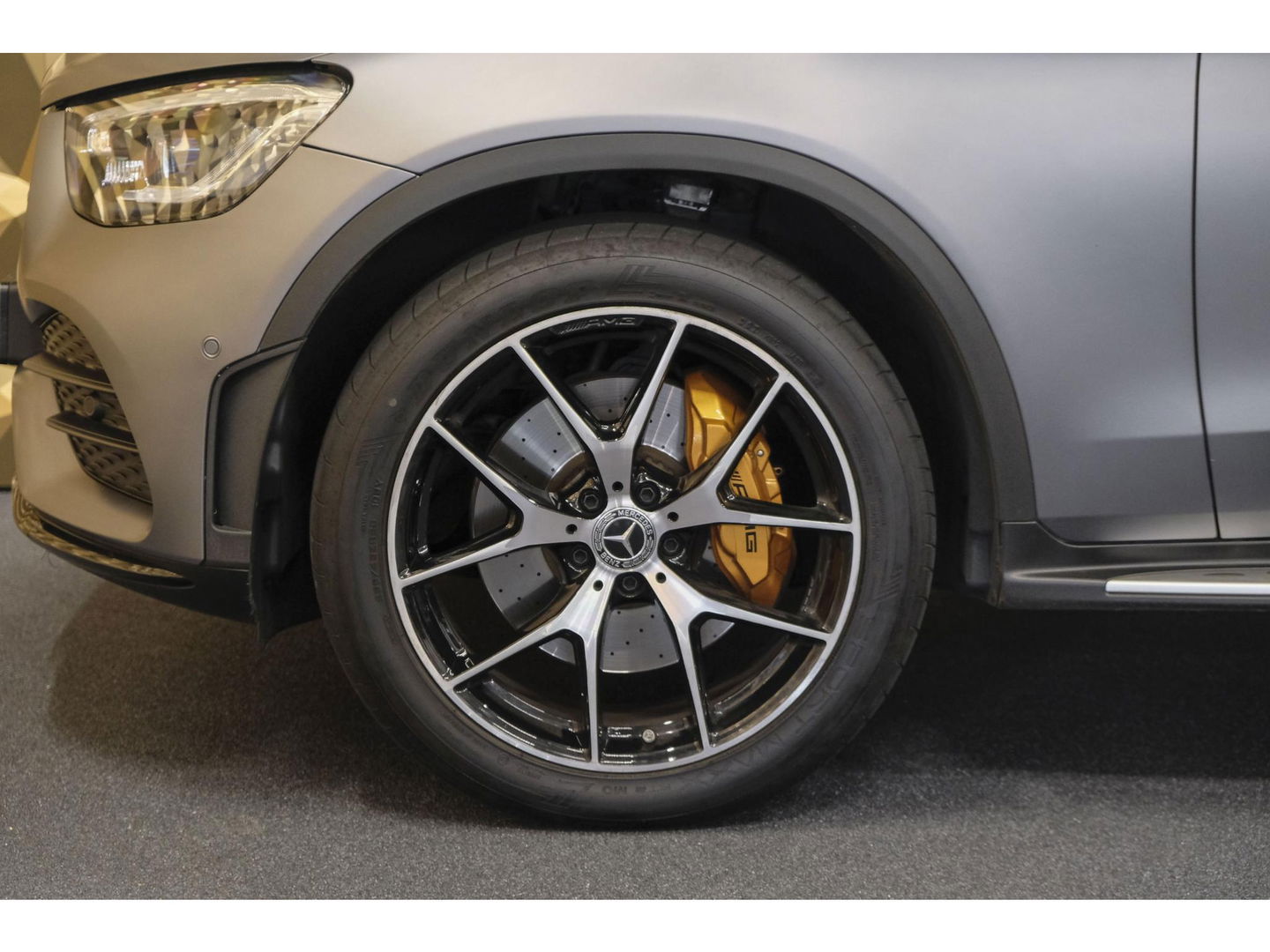 Mercedes-Benz GLC Coupé GLC200 AMG 197pk Schuifdak Magno matgrijs Digital cockpit Burmester Distronic+ Multibeam led Trekhaak 20" LMV NLauto