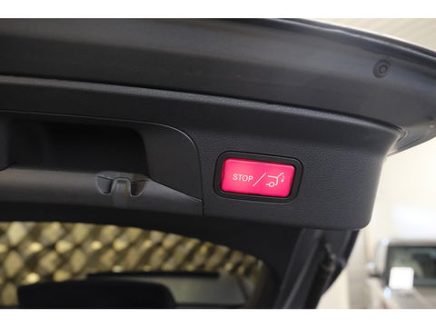 Mercedes-Benz GLC Coupé GLC200 AMG 197pk Schuifdak Magno matgrijs Digital cockpit Burmester Distronic+ Multibeam led Trekhaak 20" LMV NLauto