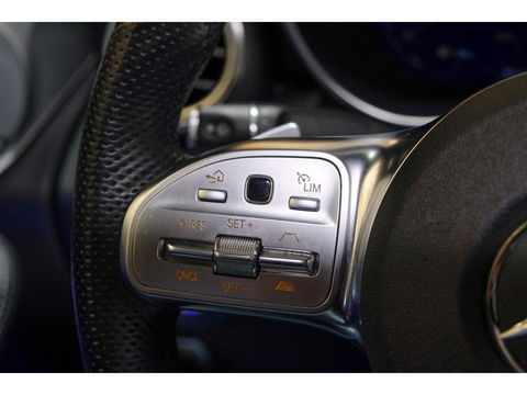 Mercedes-Benz GLC Coupé GLC200 AMG 197pk Schuifdak Magno matgrijs Digital cockpit Burmester Distronic+ Multibeam led Trekhaak 20" LMV NLauto
