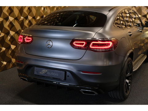 Mercedes-Benz GLC Coupé GLC200 AMG 197pk Schuifdak Magno matgrijs Digital cockpit Burmester Distronic+ Multibeam led Trekhaak 20" LMV NLauto