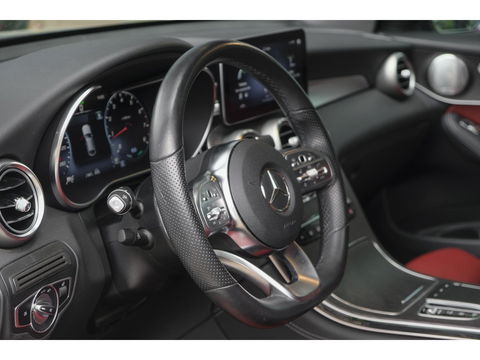 Mercedes-Benz GLC Coupé GLC200 AMG 197pk Schuifdak Magno matgrijs Digital cockpit Burmester Distronic+ Multibeam led Trekhaak 20" LMV NLauto