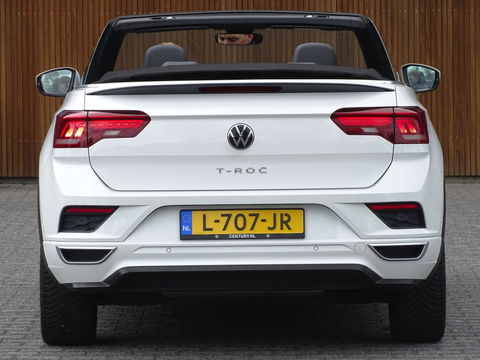 Volkswagen T-Roc Cabrio 1.5 TSI DSG automaat / R-Line / 2021 / LED *NAP*
