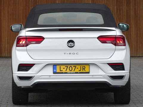 Volkswagen T-Roc Cabrio 1.5 TSI DSG automaat / R-Line / 2021 / LED *NAP*