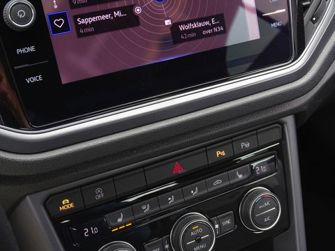 Volkswagen T-Roc Cabrio 1.5 TSI DSG automaat / R-Line / 2021 / LED *NAP*