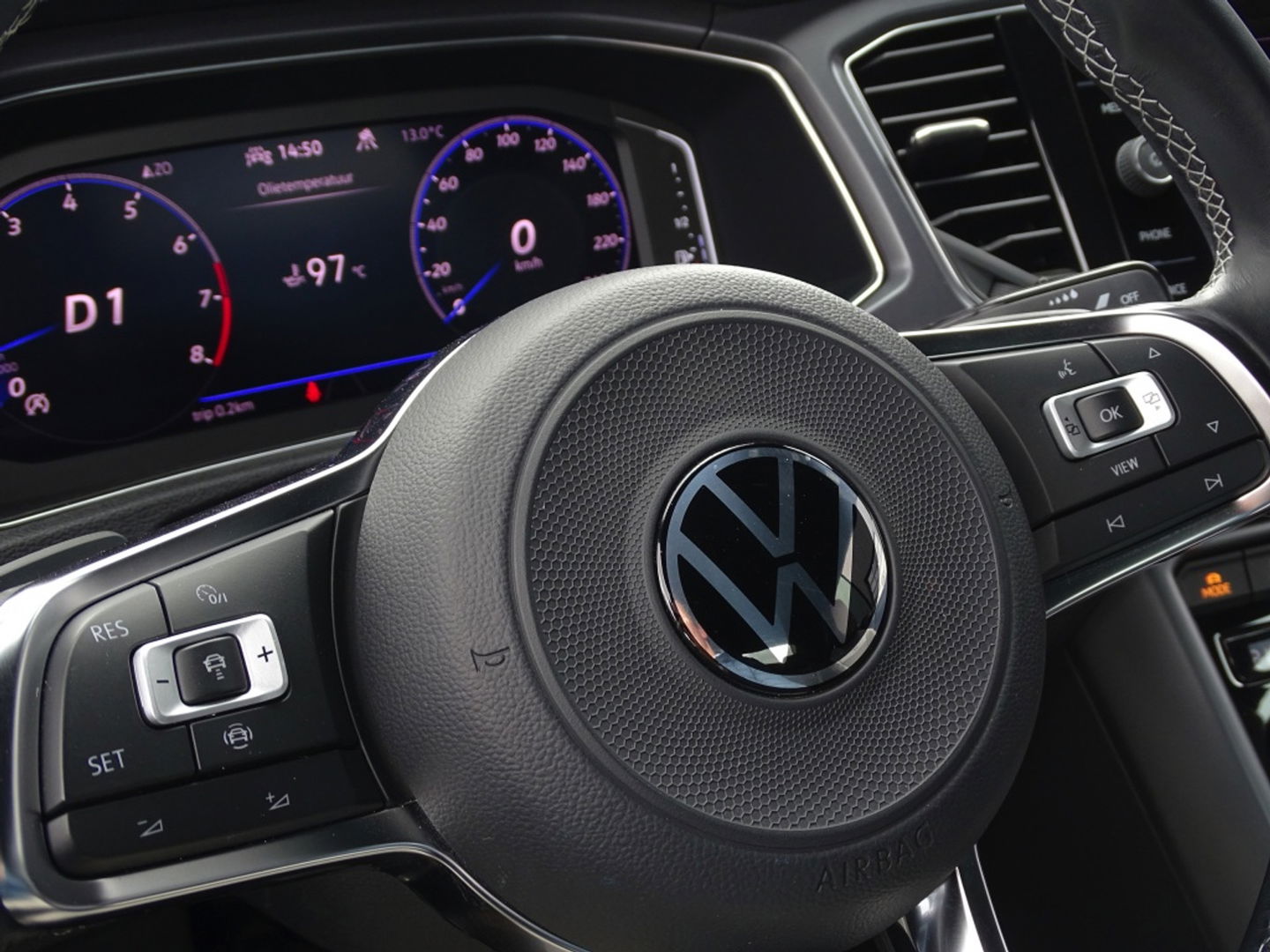 Volkswagen T-Roc Cabrio 1.5 TSI DSG automaat / R-Line / 2021 / LED *NAP*