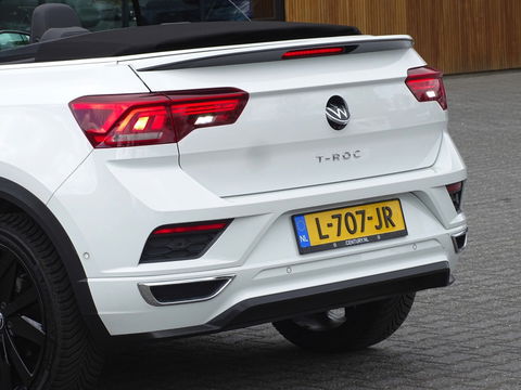 Volkswagen T-Roc Cabrio 1.5 TSI DSG automaat / R-Line / 2021 / LED *NAP*