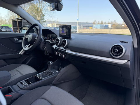 Audi Q2 35 TFSI S-line Edition CarPlay l stoel verwarming l rijklaarprijs