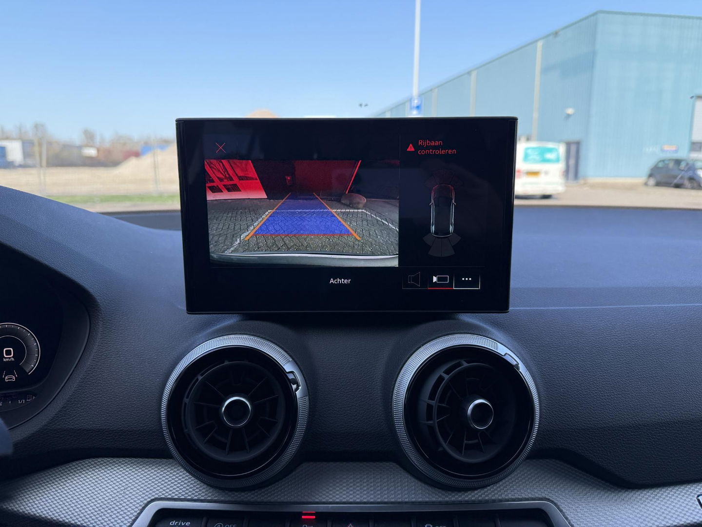 Audi Q2 35 TFSI S-line Edition CarPlay l stoel verwarming l rijklaarprijs