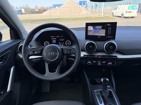 Audi Q2 35 TFSI S-line Edition CarPlay l stoel verwarming l rijklaarprijs