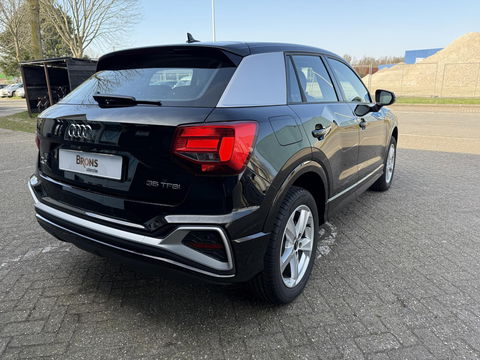 Audi Q2 35 TFSI S-line Edition CarPlay l stoel verwarming l rijklaarprijs