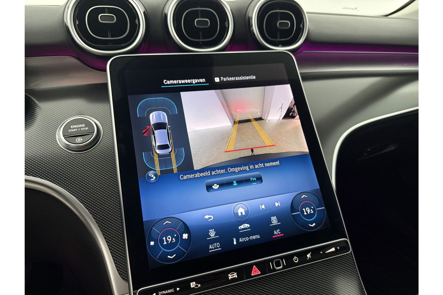Mercedes-Benz C-Klasse 180 AMG Luxury Line 170PK Sfeerverl. Camera Carplay LED Trekhaak Burmester Clima Cruise Navi Virtual 18"LMV PDC