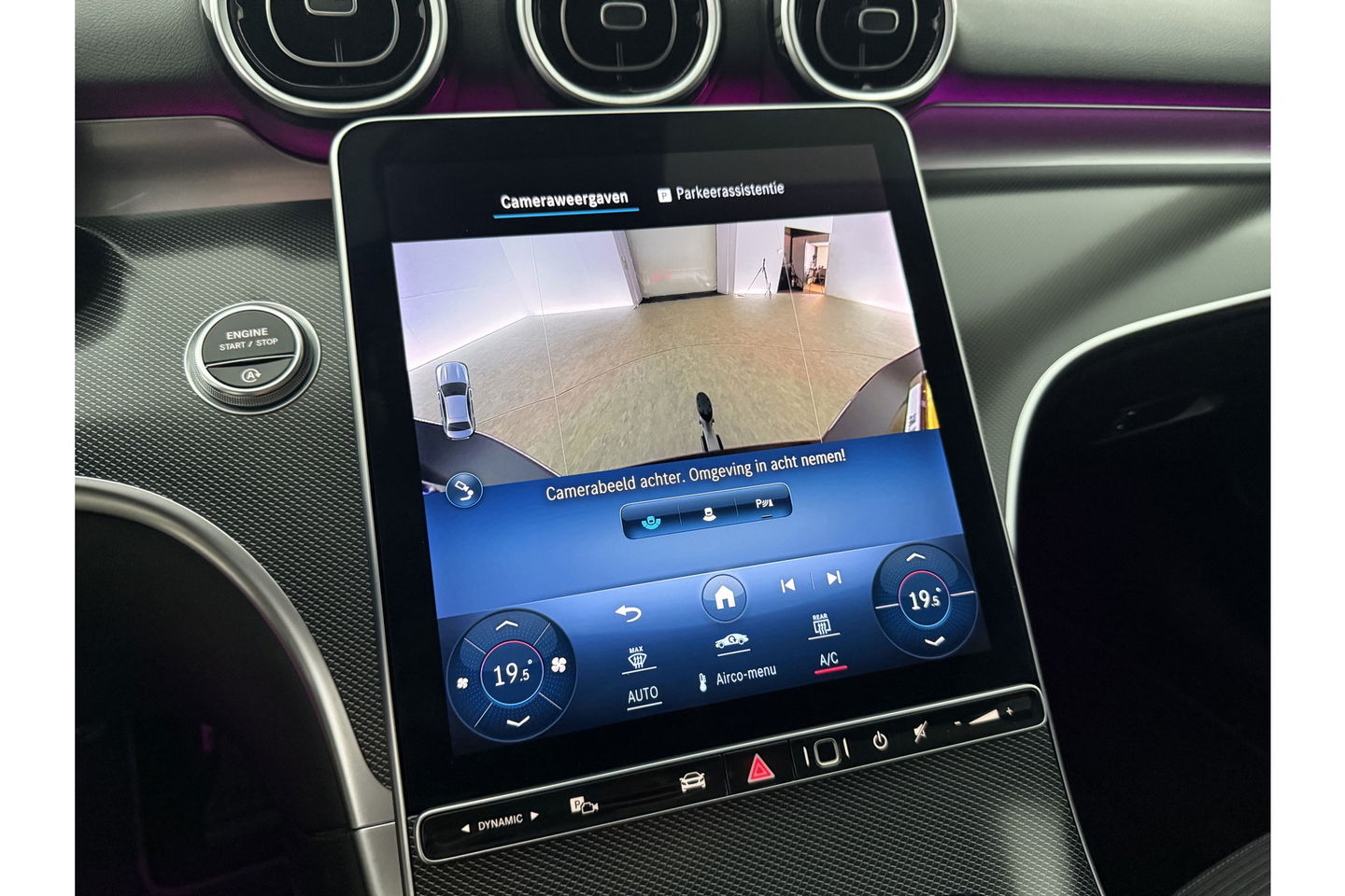 Mercedes-Benz C-Klasse 180 AMG Luxury Line 170PK Sfeerverl. Camera Carplay LED Trekhaak Burmester Clima Cruise Navi Virtual 18"LMV PDC