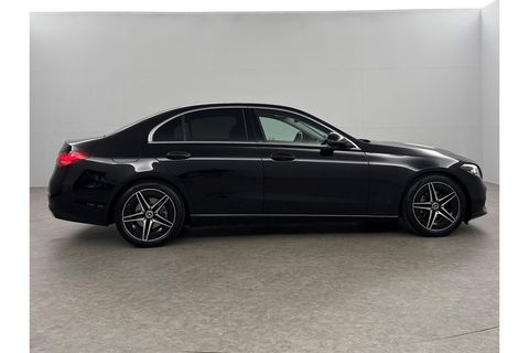 Mercedes-Benz C-Klasse 180 AMG Luxury Line 170PK Sfeerverl. Camera Carplay LED Trekhaak Burmester Clima Cruise Navi Virtual 18"LMV PDC