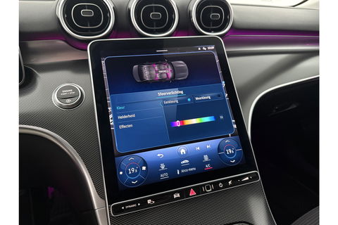 Mercedes-Benz C-Klasse 180 AMG Luxury Line 170PK Sfeerverl. Camera Carplay LED Trekhaak Burmester Clima Cruise Navi Virtual 18"LMV PDC
