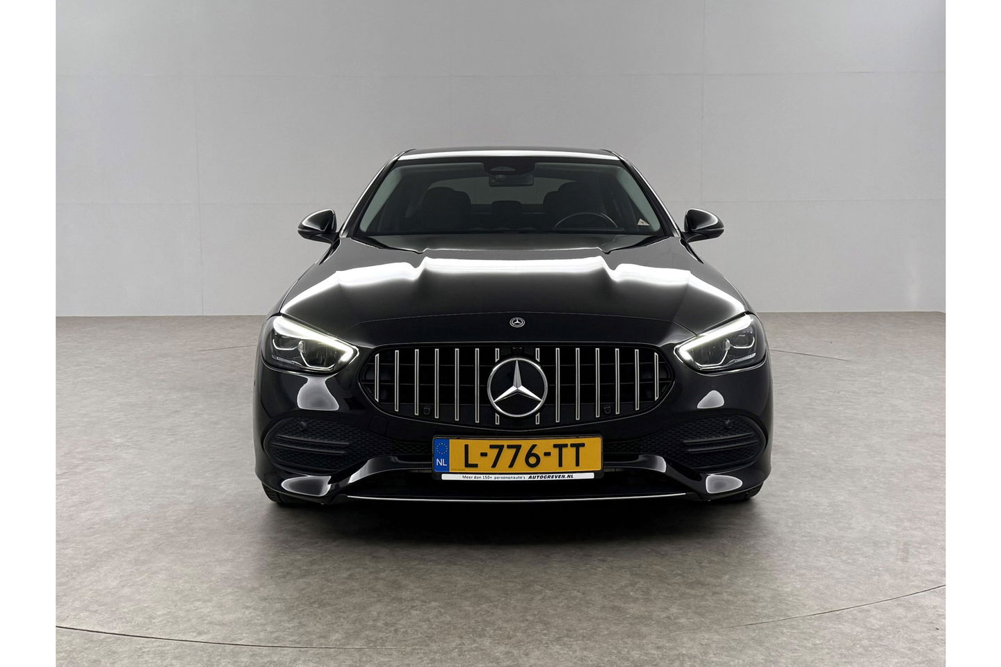 Mercedes-Benz C-Klasse 180 AMG Luxury Line 170PK Sfeerverl. Camera Carplay LED Trekhaak Burmester Clima Cruise Navi Virtual 18"LMV PDC
