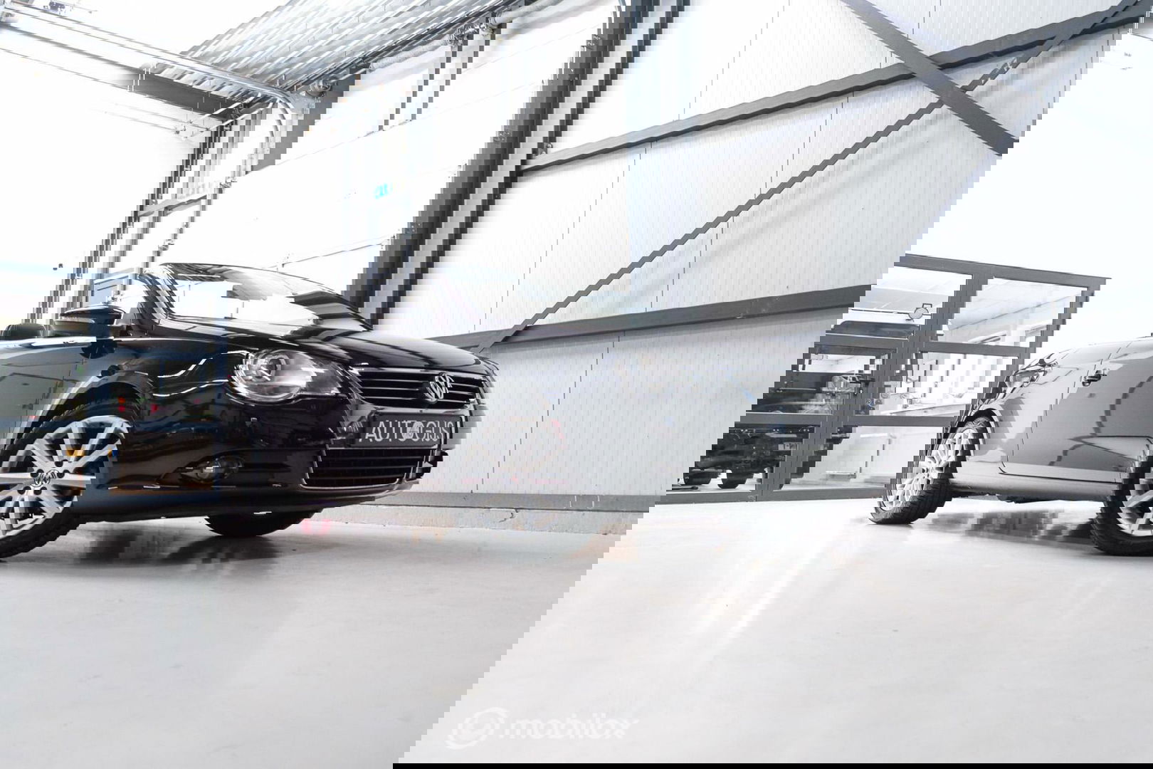 Volkswagen Eos 1.4 TSI Highline | Leder | Glazen schuifdak | Stoelverwarming | Navigatie | PDC | NL auto NAP | Cruise | Clima |