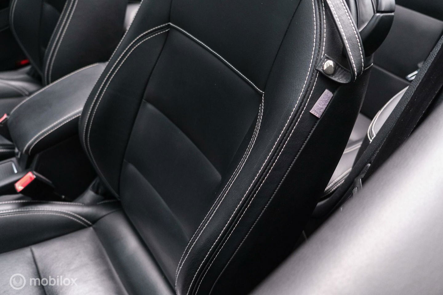 Volkswagen Eos 1.4 TSI Highline | Leder | Glazen schuifdak | Stoelverwarming | Navigatie | PDC | NL auto NAP | Cruise | Clima |
