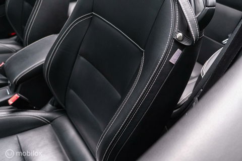 Volkswagen Eos 1.4 TSI Highline | Leder | Glazen schuifdak | Stoelverwarming | Navigatie | PDC | NL auto NAP | Cruise | Clima |