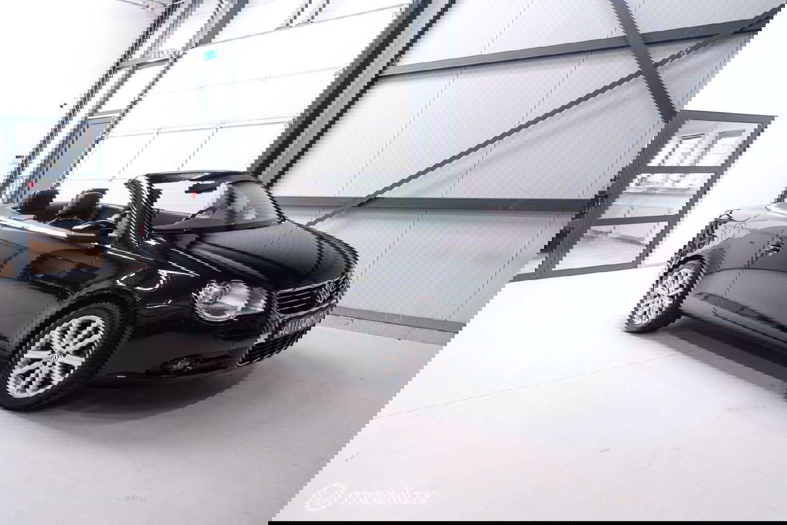 Volkswagen Eos 1.4 TSI Highline | Leder | Glazen schuifdak | Stoelverwarming | Navigatie | PDC | NL auto NAP | Cruise | Clima |