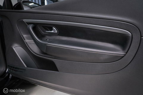 Volkswagen Eos 1.4 TSI Highline | Leder | Glazen schuifdak | Stoelverwarming | Navigatie | PDC | NL auto NAP | Cruise | Clima |