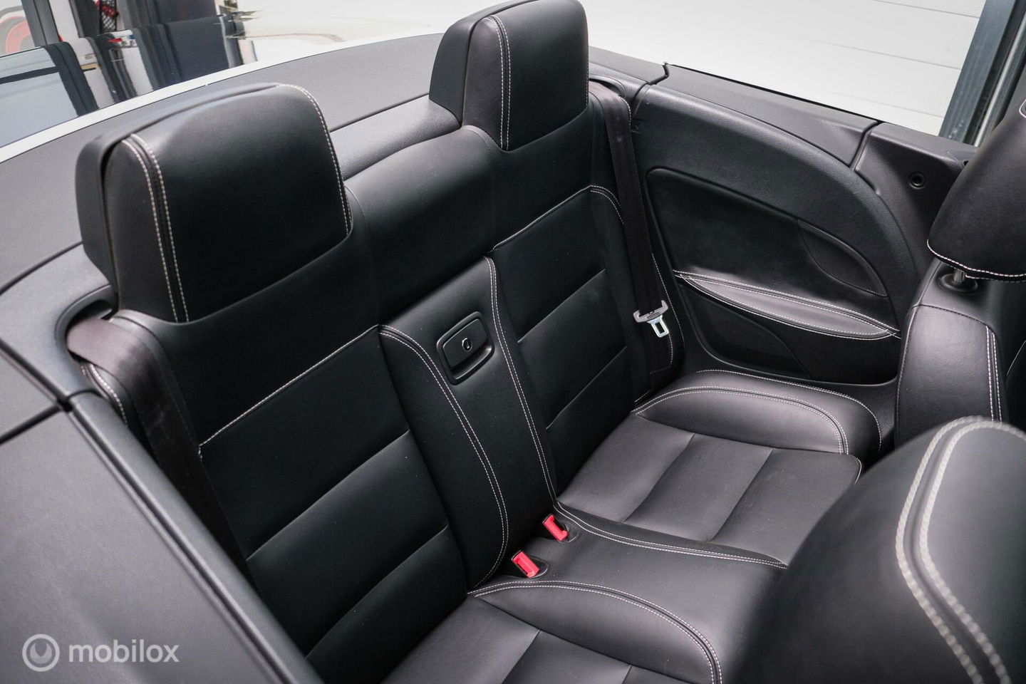 Volkswagen Eos 1.4 TSI Highline | Leder | Glazen schuifdak | Stoelverwarming | Navigatie | PDC | NL auto NAP | Cruise | Clima |